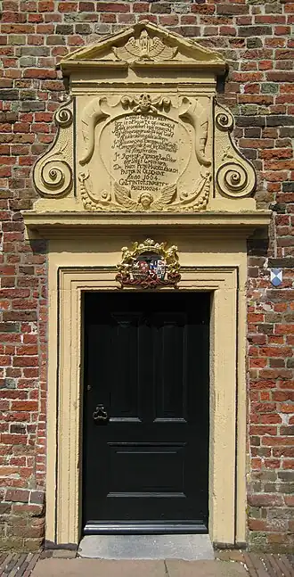 Classicistisch ingangsportaal uit 1664