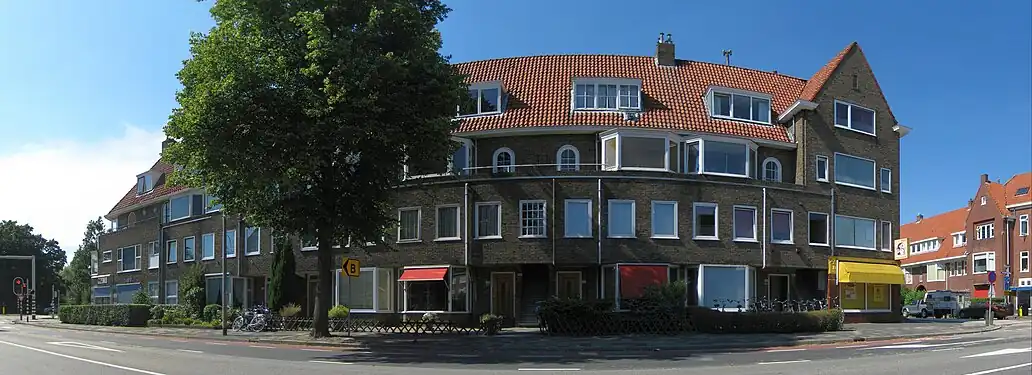Woningblok aan de Parkweg in het noordelijke deel van de Groninger Grunobuurt (2010)