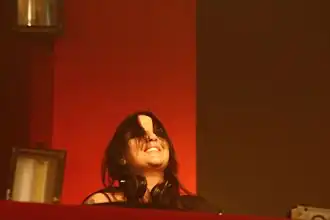 DaY-már tijdens een optreden op Syndicate 2010