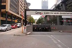 Parking van het Zuidstation onder het Hortaplein aan de westzijde van het station.