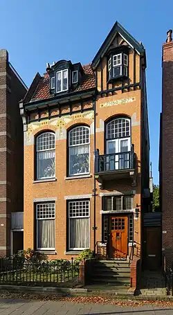 Herenhuis (1907) aan de Verlengde Hereweg in Groningen (2011)