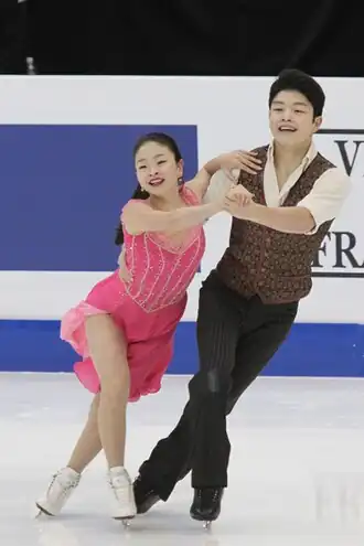 Maia en Alex Shibutani tijdens de 4CK 2011