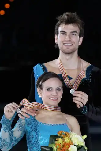 Eric Radford en Meagan Duhamel (2011)