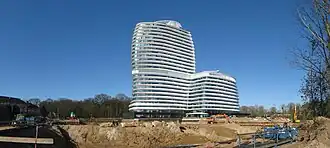Het gebouw gezien vanaf de Helperzoom (2012)