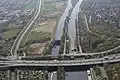 De brug van de A28 over de Osternburger Kanal (links), Neuen Hunte (midden) en Küstenkanal (rechts). (2013)