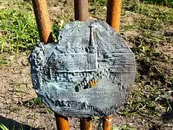 Heden (kerk Paasloo, Weerribben en tekst J.C. Bloem: "Zij leefden in de stilte dezer weiden waarboven zich een lege hemel breidt")