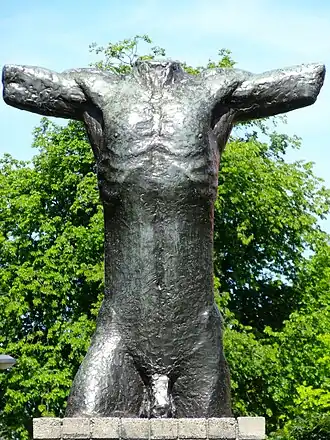 Tors door Adri van Rooijen in Lelystad