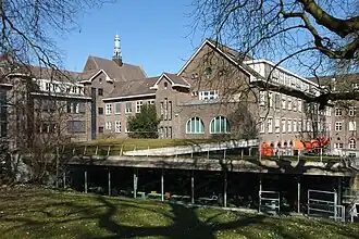 Jezuïetenklooster, tuinzijde met ondergrondse collegezaal
