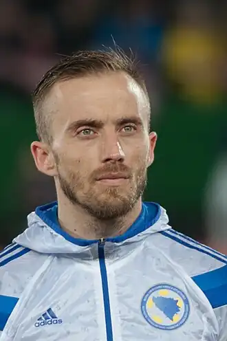 Avdija Vršajević in 2015 als speler van Bosnië