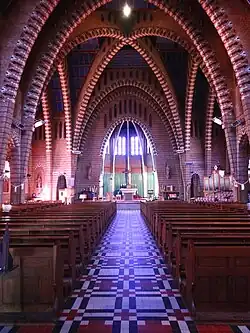 Interieur van de basiliek