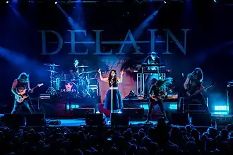 Delain tijdens een live-uitvoering in 2015