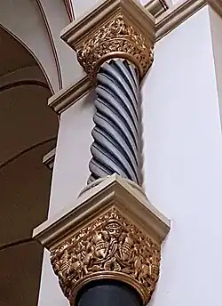 Kapitelen triomfboog