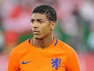 Van Aanholt bij het Nederlands elftal in 2016