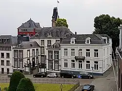 Kanunnikenhuis Henric van Veldekeplein 29-31