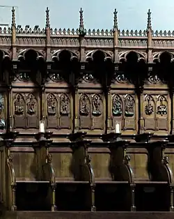 Neogotisch koorgestoelte