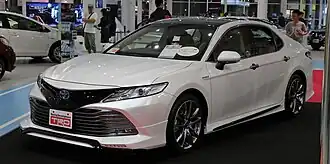 Toyota Camry met TRD bodykit (Japan)