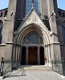 Portaal Sint-Martinuskerk