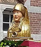 Reliekbuste Amelberga van Susteren (tijdens processie)