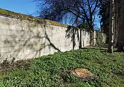 Mergelstenen tuinmuur