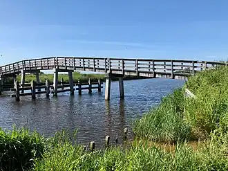 Brug over de Petsleat ten zuiden van Driezum bij Rinsma pôle
