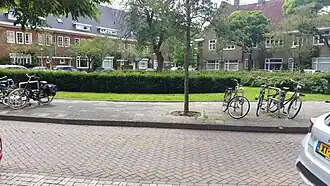 Plantsoen van Bachplein (juli 2020)
