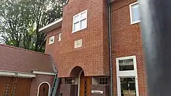 Gevelsteen Breitnerstraat (augustus 2020)