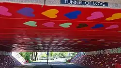 Tunnel of love (mei 2020)