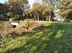 Zijaanzicht van brug 1162 met op de achtergrond Flierbosdreefbrug (oktober 2020)