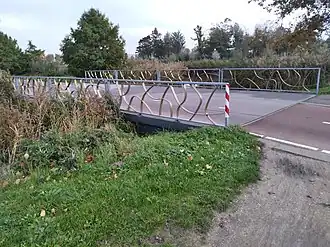 Zijaanzicht van Brug 1230 (oktober 2020)