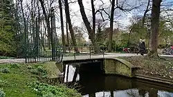 Brug 2176 vanuit Huize Frankendael richting Middenweg