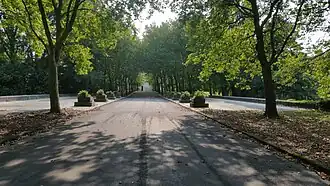 Brug 775 met op de achtergrond de in/uitgang Westgaarde (september 2020)