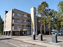 Dikninge 12-80 met gele tegels (september 2020)