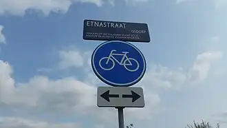 Etnastraat, straatnaambord (september 2020)