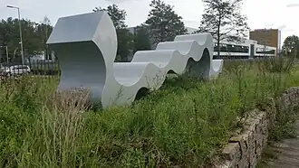 Een van de speelplastieken (september 2020)