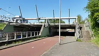 Coupure voor Amstelveenlijn in Bovenkerkerweg, Amstelveen