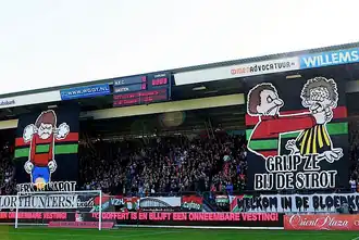 Spandoek tijdens een Gelderse Derby in de Goffert