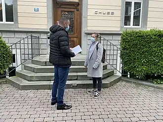 Hoofdkwartier van Chubb in Zürich (met actievoerders - mei 2021)