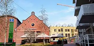 Ketel- en filterhuis van de voormalige gasfabriek te midden van de nieuwbouw (2021)