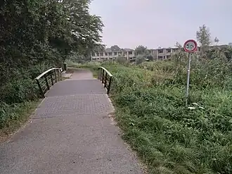 Brug 1183 met op de achtergrond Geerdinkhof (september 2021)
