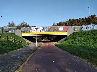 Brug 1367 met onder Wisseloordpad en boven Valburgdreef (oktober 2021)