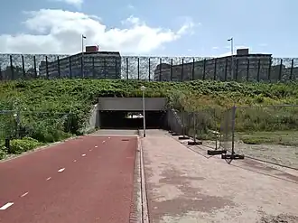 Ingang J.H. Hisgenbrug met op de achtergrond Loenermark (juli 2021)