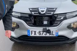 Laadpoort van de Dacia Spring. (Modeljaren 2021-2022)