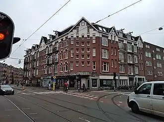 Het complex vanuit het westen (november 2021)