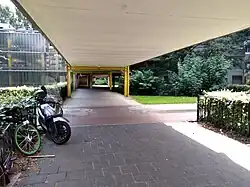 Droogloper naar parkeergarage (augustus 2021)