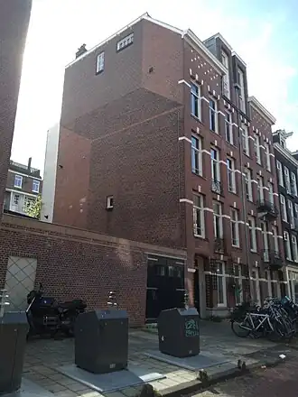Zijaanzicht van Kanaalstraat 1 (september 2021)