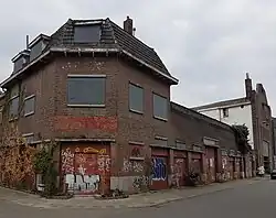 Garages Palace-terrein