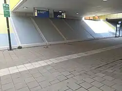 Tegelvlakken metrobruggen (augustus 2021)