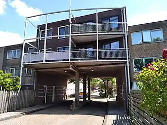 Poortgebouw Potvisstraat bij Noordkaperweg (juli 2021)