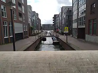 Seranggracht vanaf de brug Serang (augustus 2021)