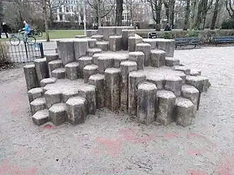 Klimpiramide in Vondelpark (januari 2021)